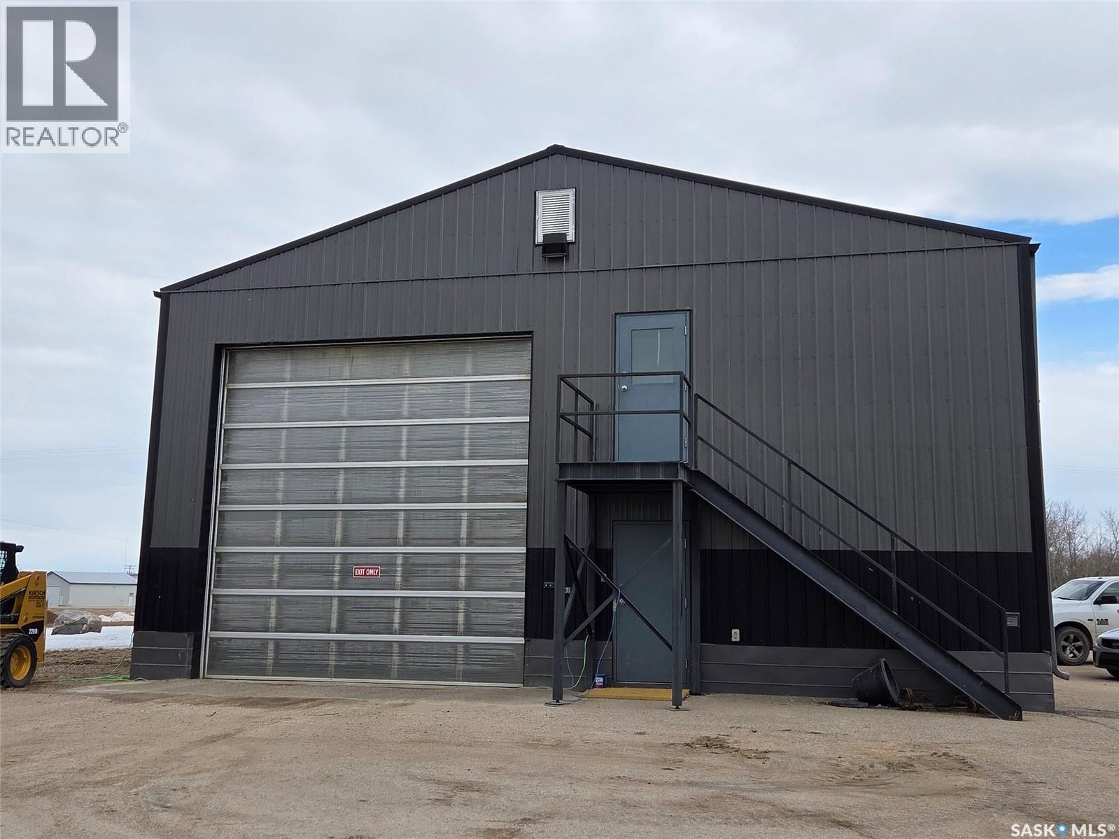 100 Railway Avenue, Middle Lake, Saskatchewan  S0K 2X0 - Photo 4 - SK033756