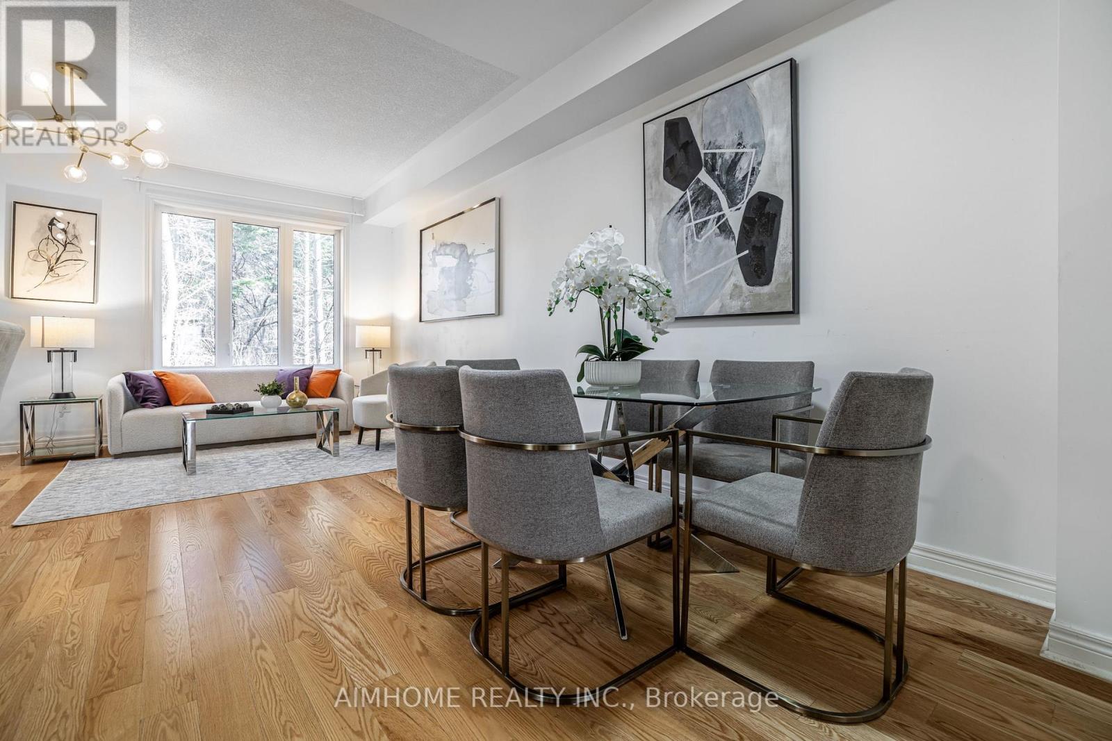 92 Radial Drive, Aurora, Ontario  L4G 0Z8 - Photo 6 - N13036476