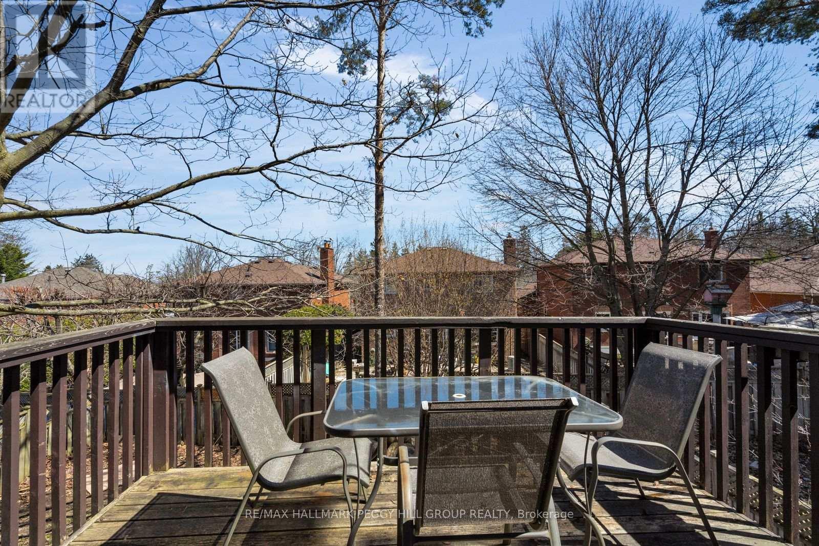 24 Geddes Crescent, Barrie (Northwest), Ontario  L4N 7B2 - Photo 3 - S13036554