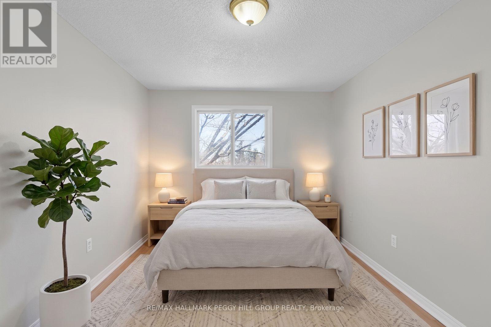 24 Geddes Crescent, Barrie (Northwest), Ontario  L4N 7B2 - Photo 6 - S13036554