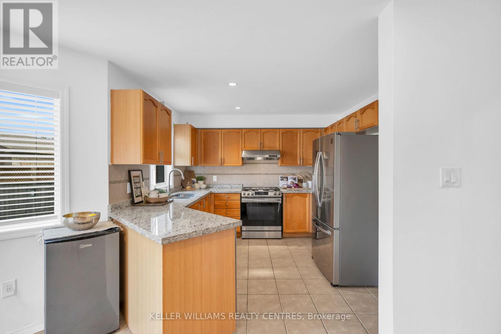 59 Stunden Lane, Barrie (Painswick South), Ontario  L4N 5Z1 - Photo 16 - S13036570