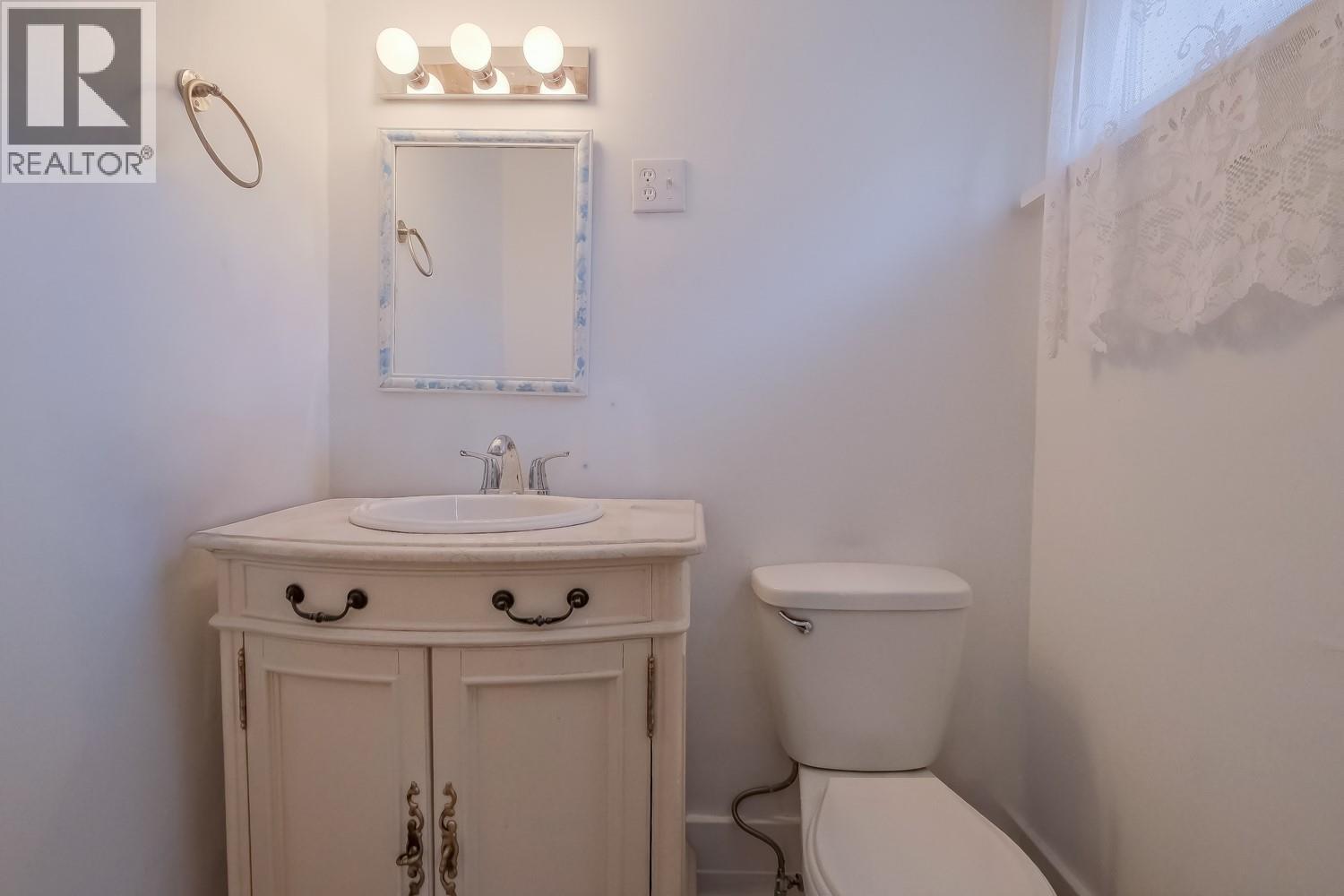 836 Government Street, Penticton, British Columbia  V2A 4T3 - Photo 17 - 10384627