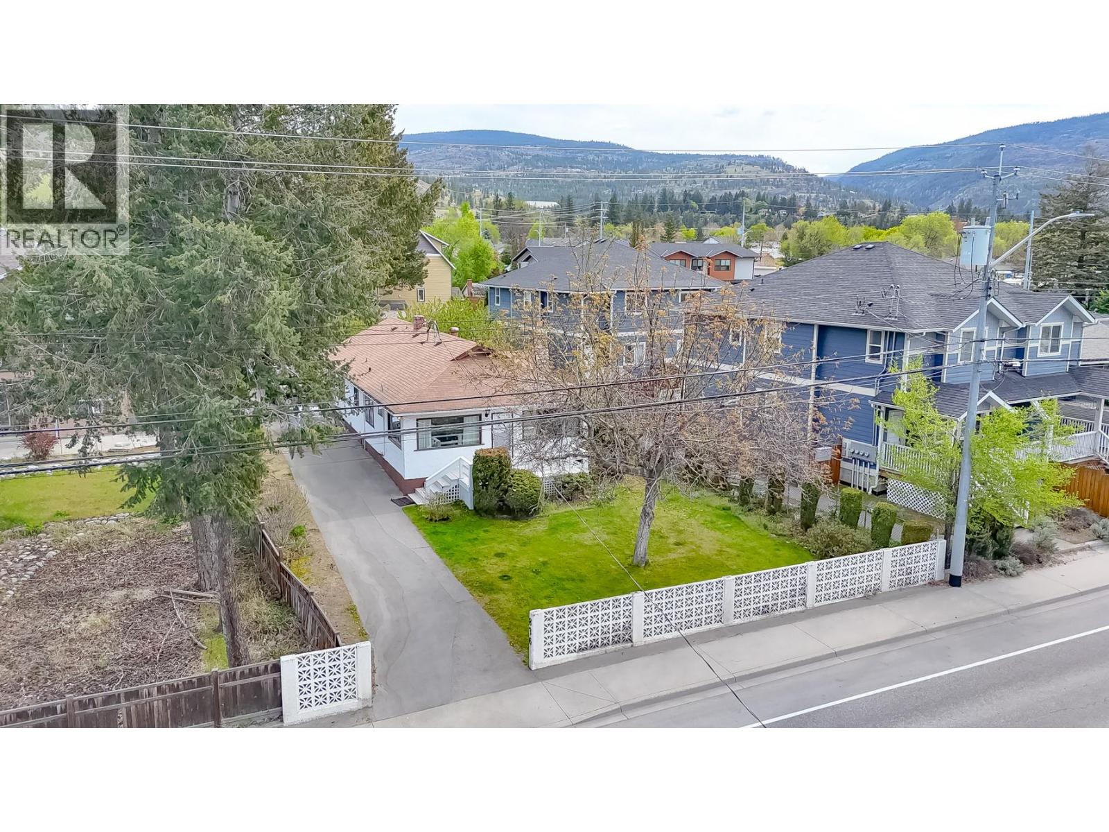 836 Government Street, Penticton, British Columbia  V2A 4T3 - Photo 2 - 10384627
