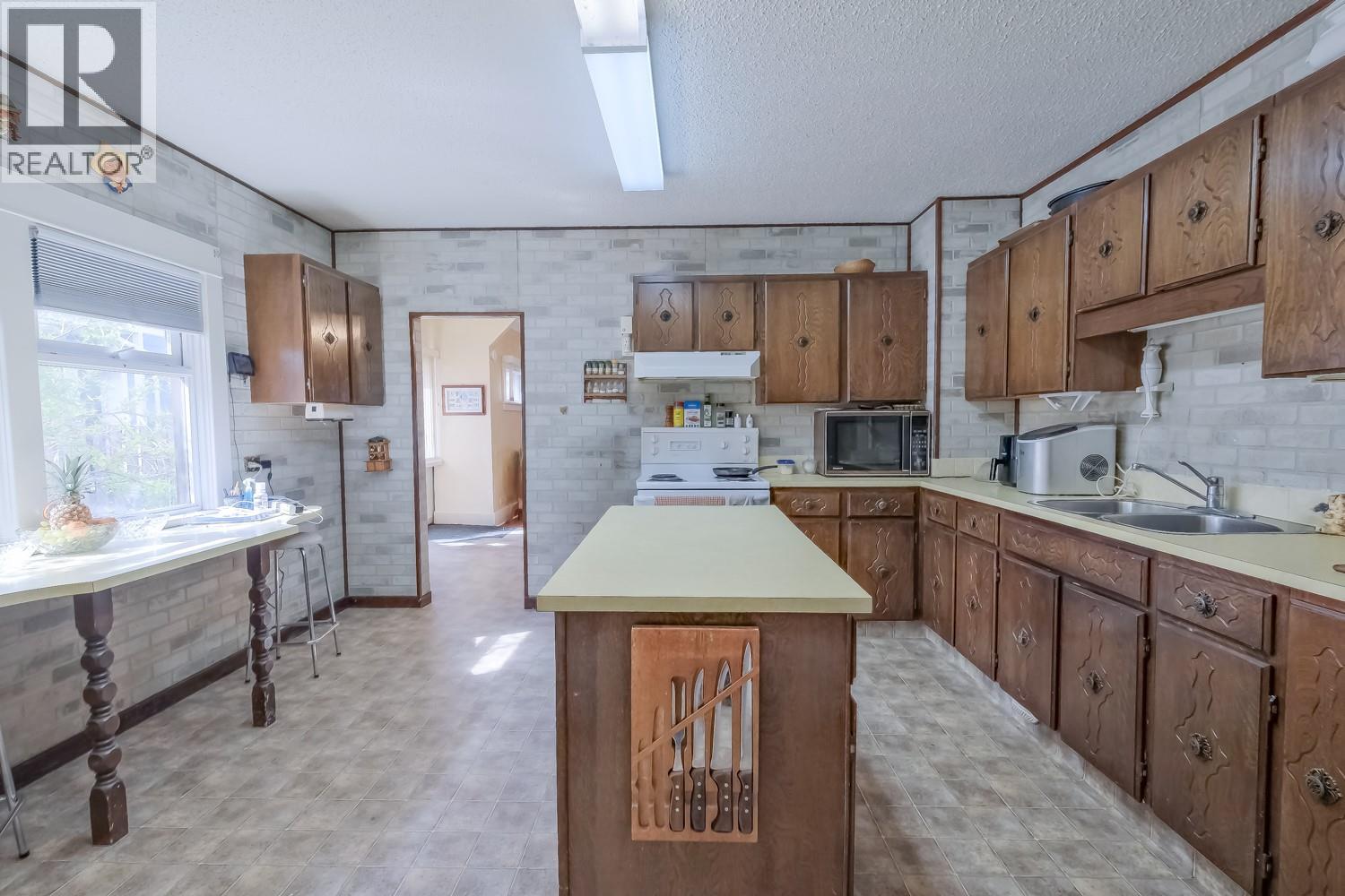 836 Government Street, Penticton, British Columbia  V2A 4T3 - Photo 5 - 10384627