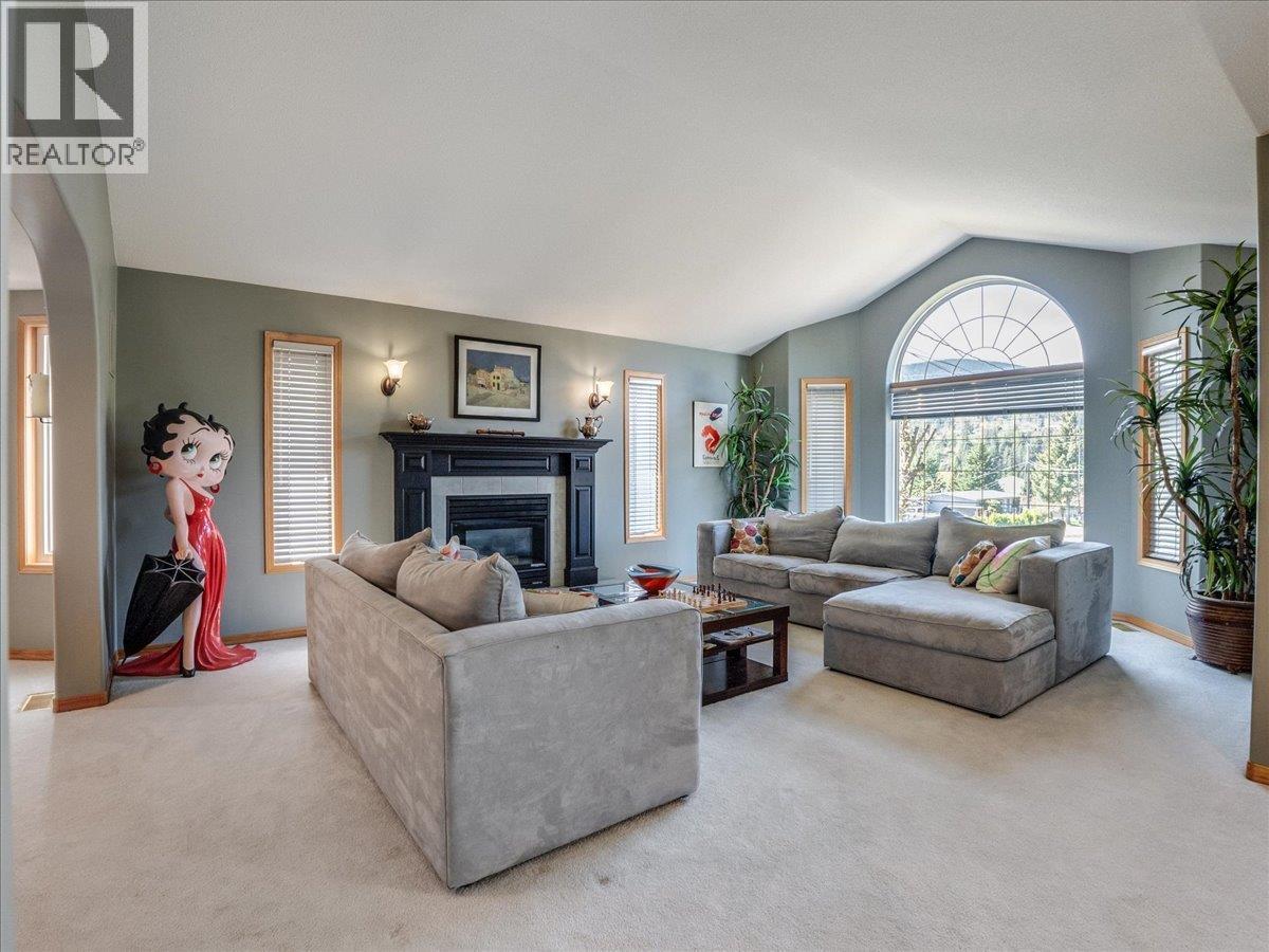 1063 Bridgeview Crescent, Castlegar, British Columbia  V1N 3H7 - Photo 19 - 10384172