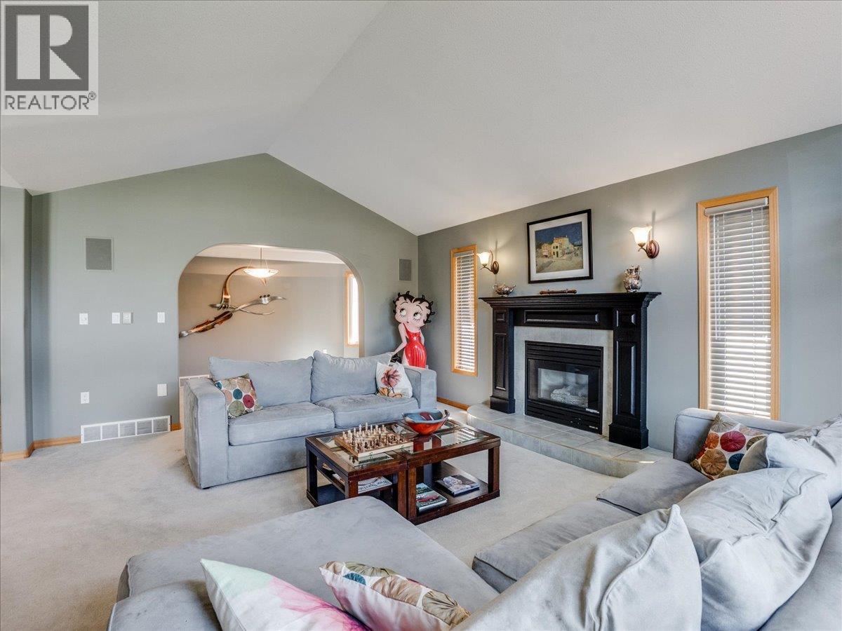 1063 Bridgeview Crescent, Castlegar, British Columbia  V1N 3H7 - Photo 22 - 10384172