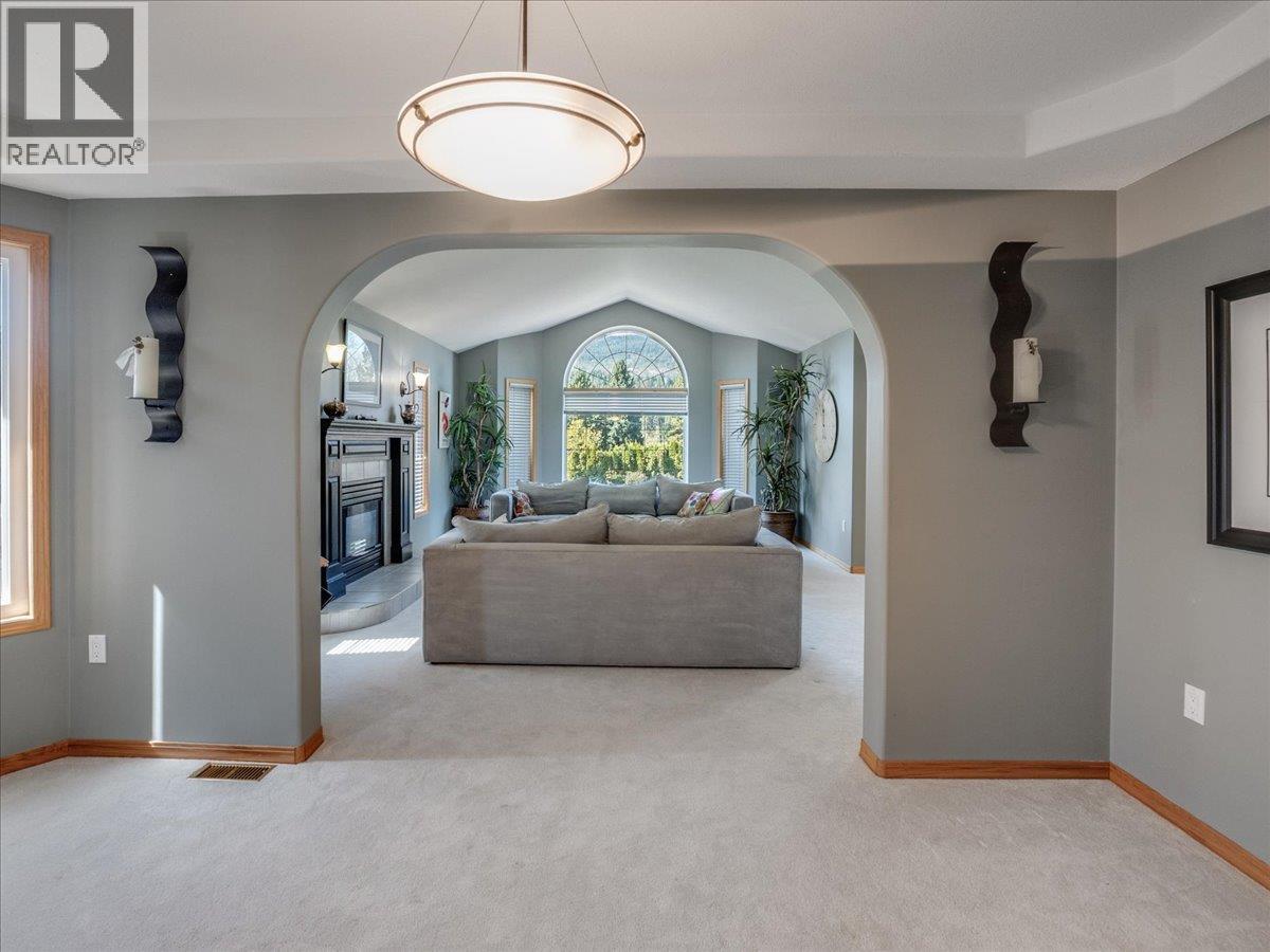 1063 Bridgeview Crescent, Castlegar, British Columbia  V1N 3H7 - Photo 24 - 10384172