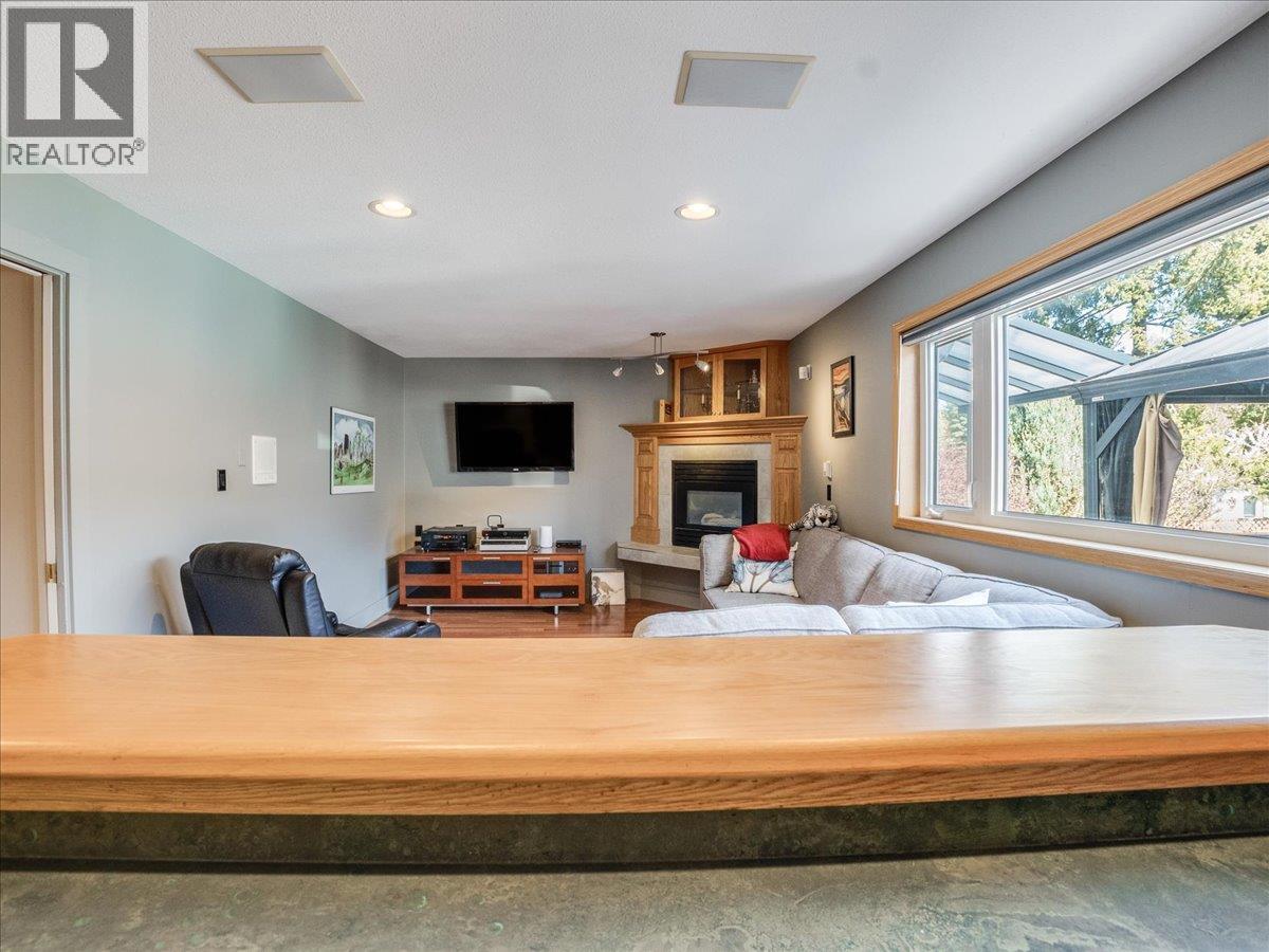 1063 Bridgeview Crescent, Castlegar, British Columbia  V1N 3H7 - Photo 43 - 10384172