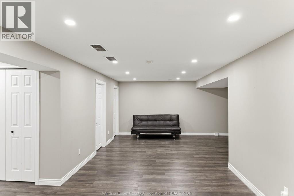 2505 Cypress Avenue, Windsor, Ontario  N8P 1Y4 - Photo 38 - 26009001