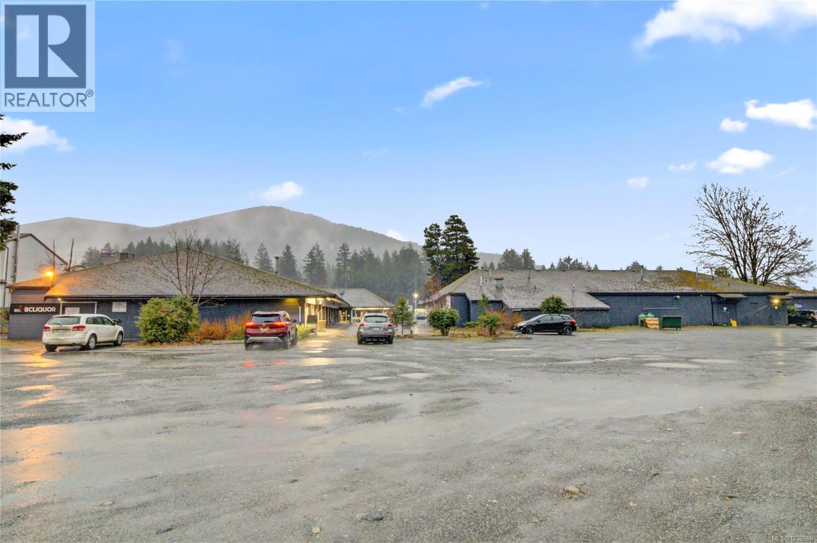 375 Nimpkish Dr, Gold River, British Columbia  V0P 1G0 - Photo 4 - 1032980