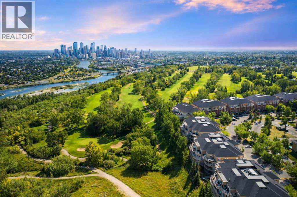 404, 4 Hemlock Crescent SW, Calgary, Alberta  T3C 2Z1 - Photo 1 - A2285983