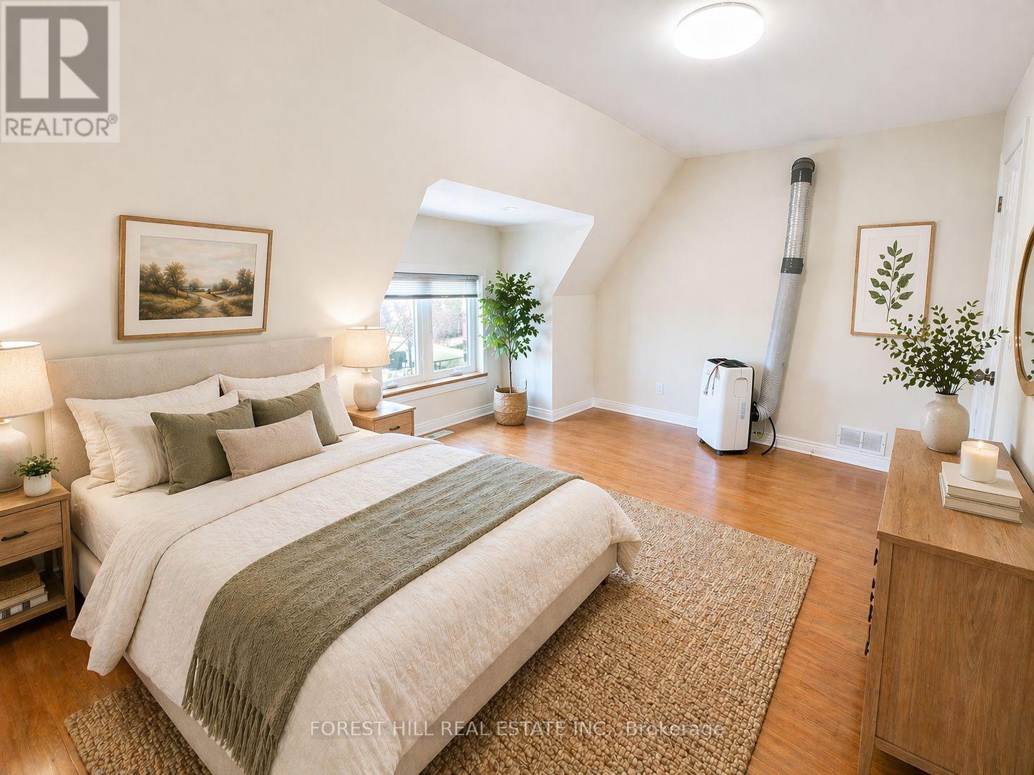 Upper - 757 Ossington Avenue, Toronto, Ontario  M6G 3T8 - Photo 4 - W13036482