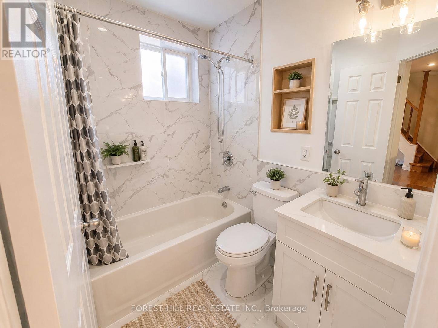 Upper - 757 Ossington Avenue, Toronto, Ontario  M6G 3T8 - Photo 6 - W13036482