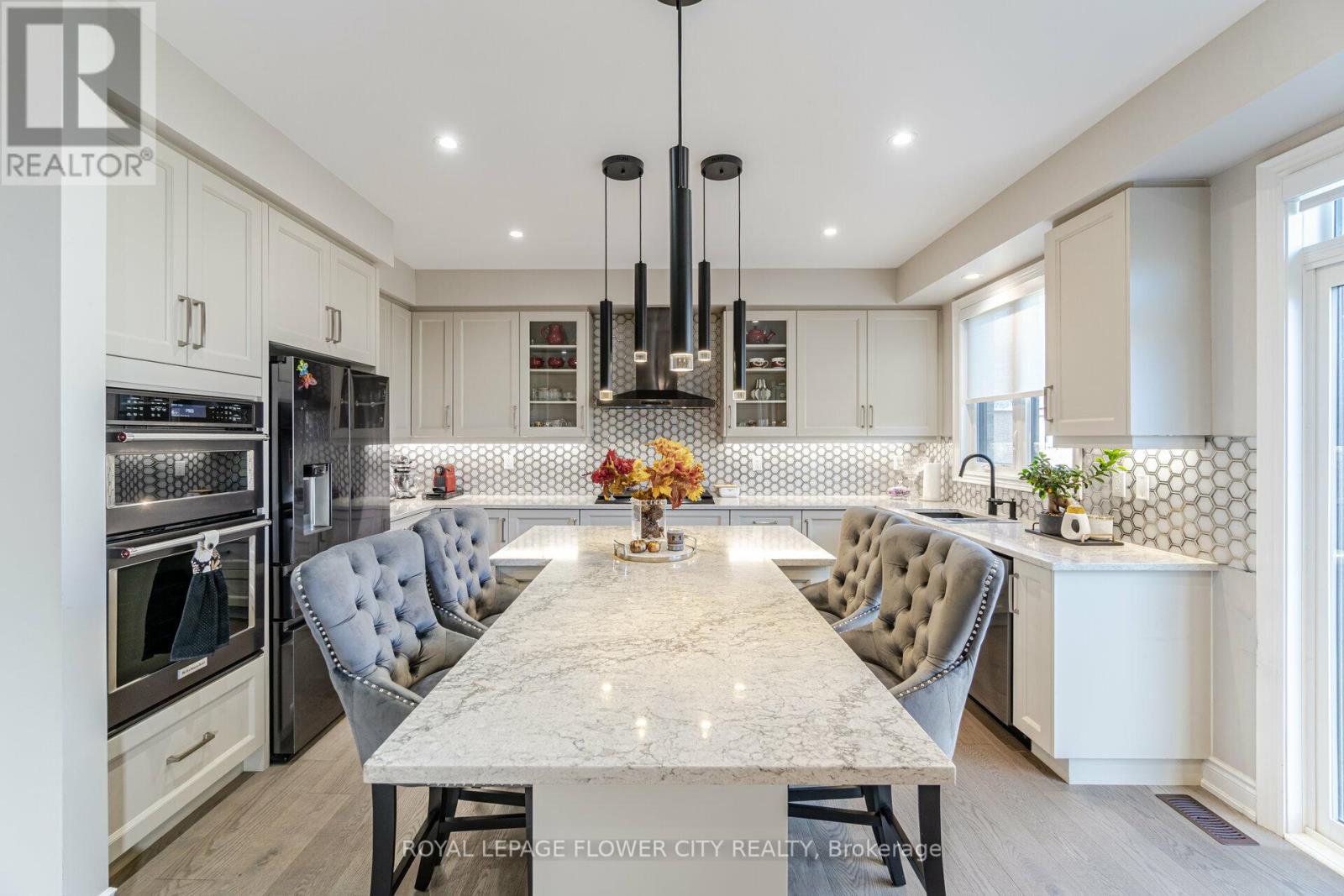 8 Ixworth Circle, Brampton, Ontario  L6Y 6J8 - Photo 14 - W13036512