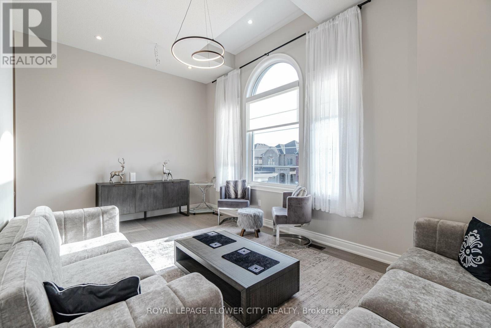 8 Ixworth Circle, Brampton, Ontario  L6Y 6J8 - Photo 24 - W13036512