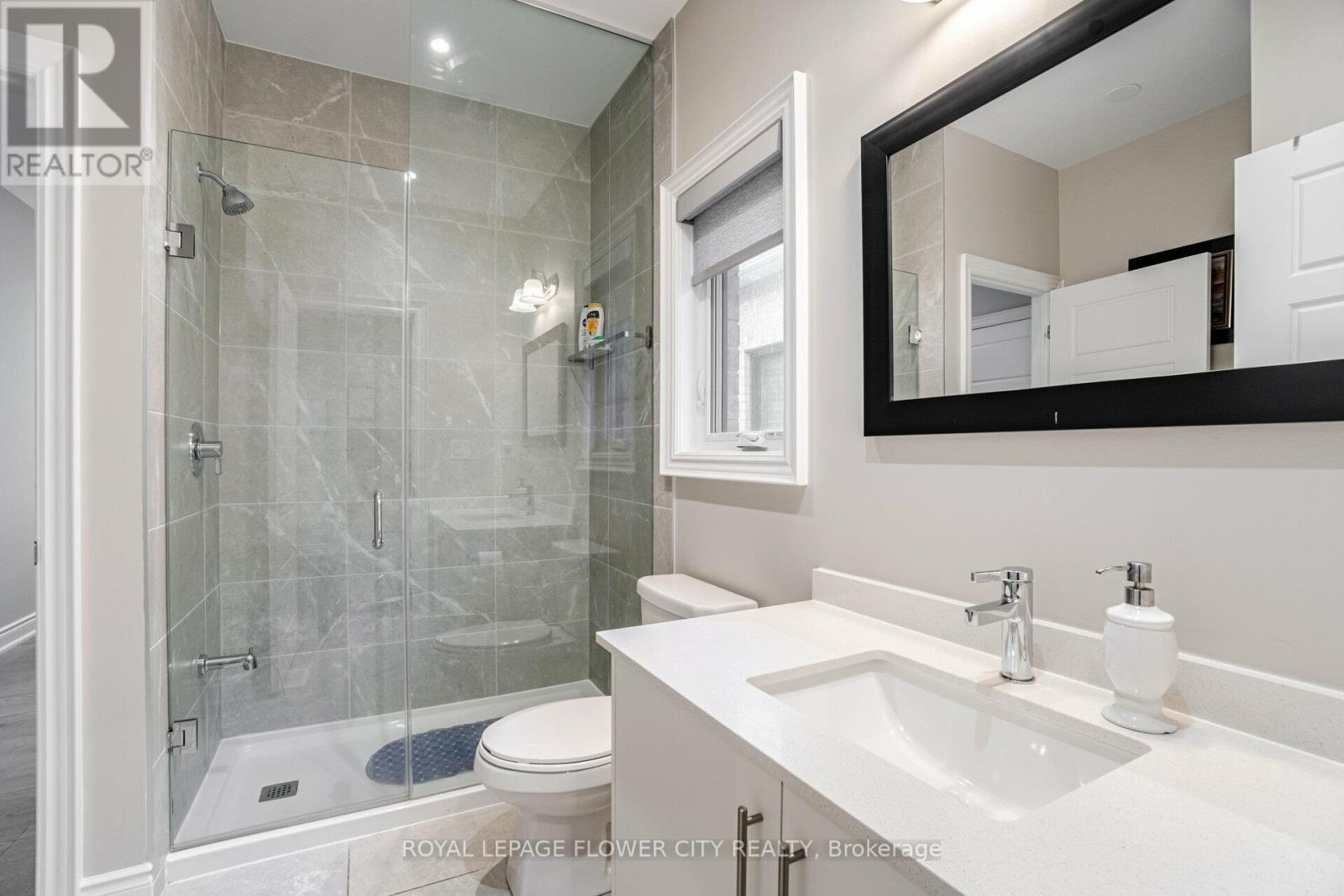 8 Ixworth Circle, Brampton, Ontario  L6Y 6J8 - Photo 42 - W13036512