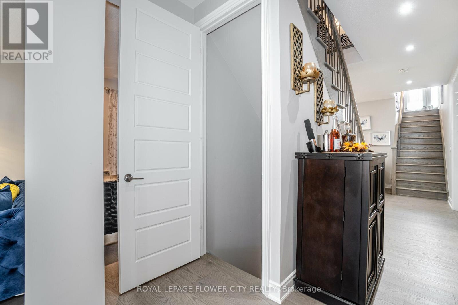 8 Ixworth Circle, Brampton, Ontario  L6Y 6J8 - Photo 45 - W13036512