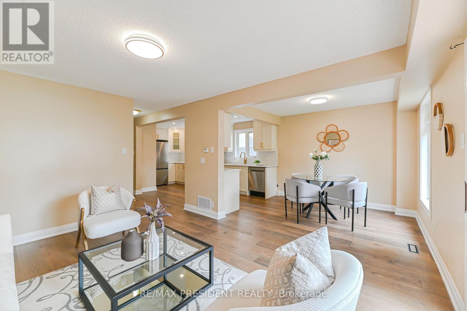 4 Lawnview Court, Brampton, Ontario  L7G 1T4 - Photo 20 - W13036568