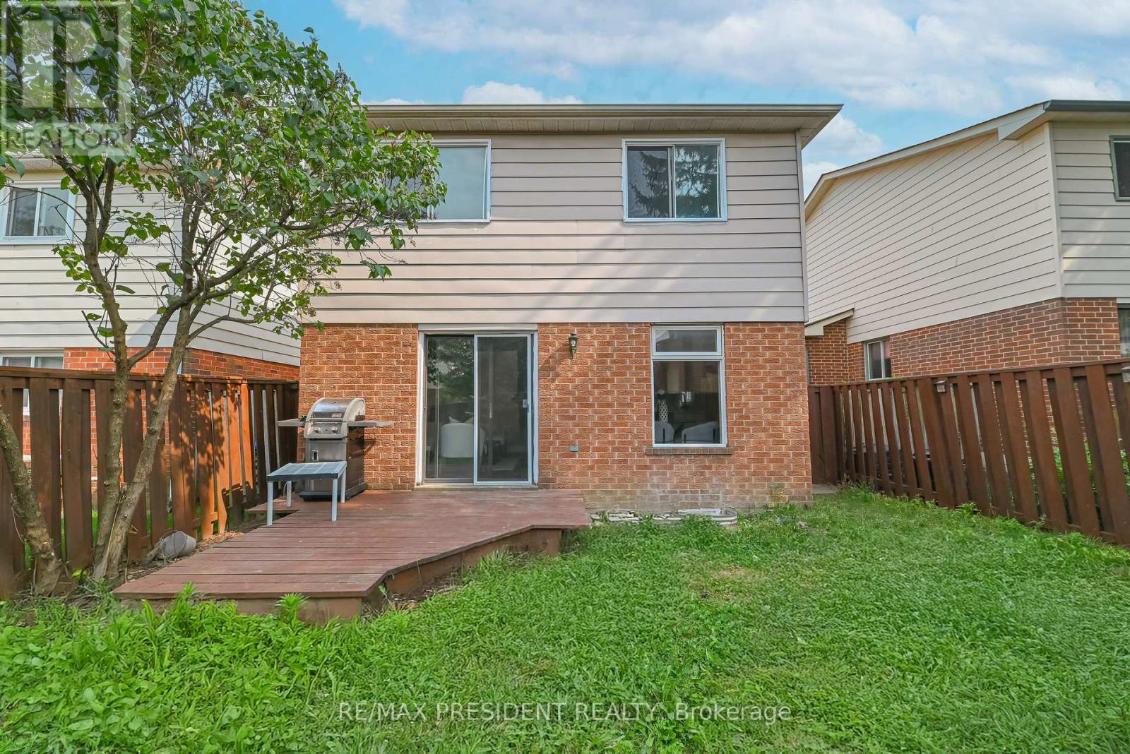 4 Lawnview Court, Brampton, Ontario  L7G 1T4 - Photo 50 - W13036568