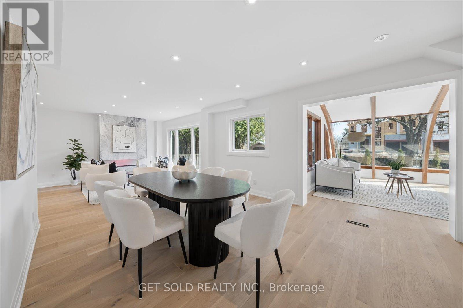 1768 Sherwood Forrest Circle, Mississauga, Ontario  L5K 2H6 - Photo 12 - W13036578