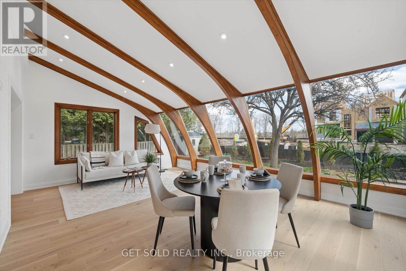 1768 Sherwood Forrest Circle, Mississauga, Ontario  L5K 2H6 - Photo 15 - W13036578