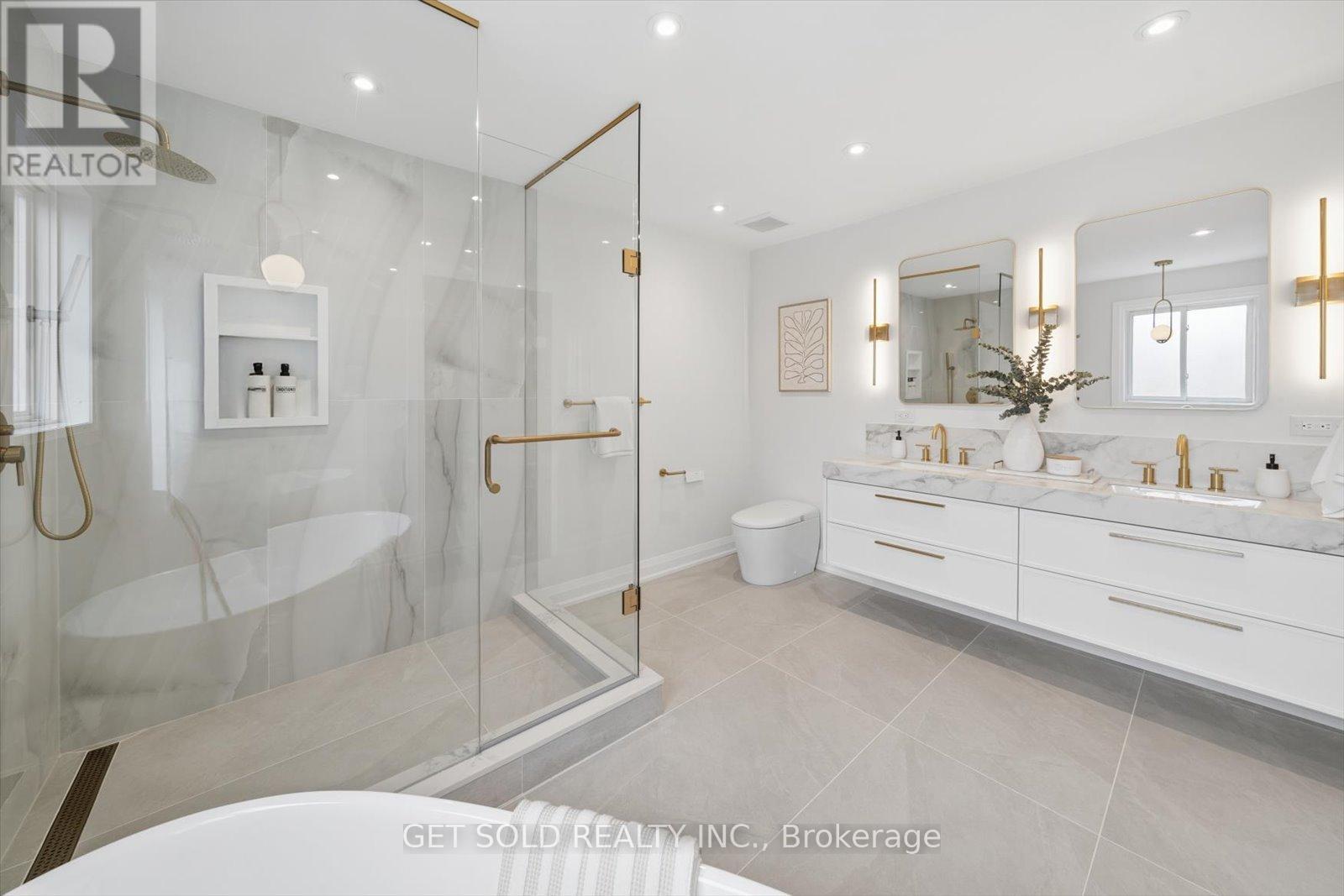 1768 Sherwood Forrest Circle, Mississauga, Ontario  L5K 2H6 - Photo 28 - W13036578