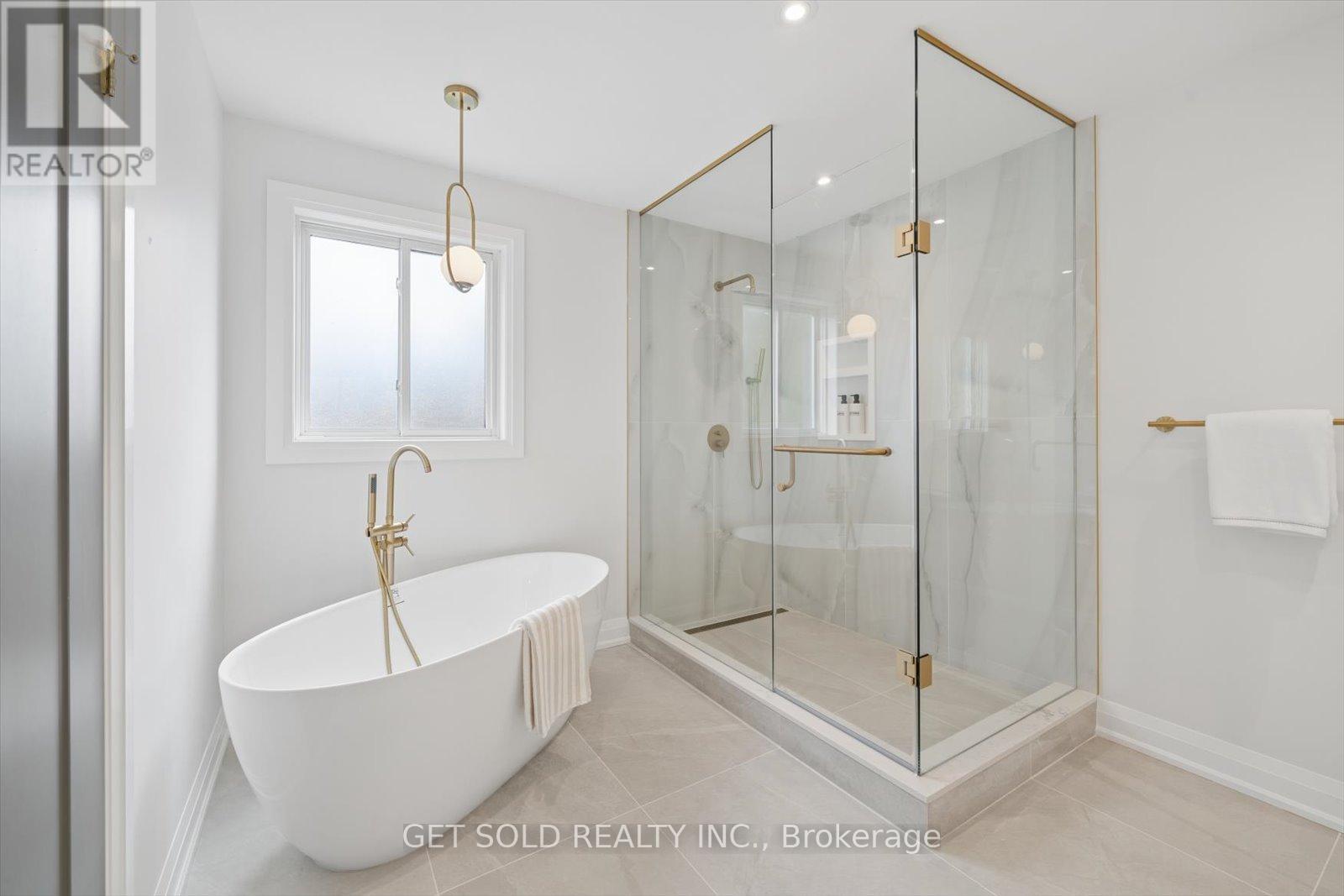 1768 Sherwood Forrest Circle, Mississauga, Ontario  L5K 2H6 - Photo 30 - W13036578