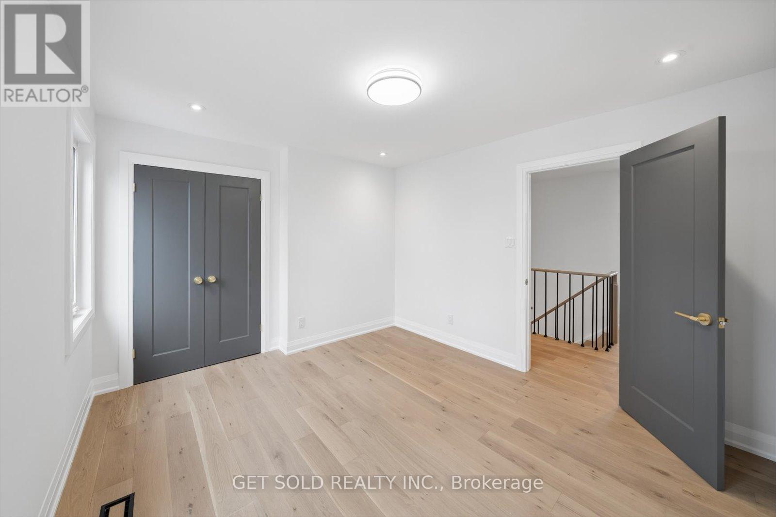 1768 Sherwood Forrest Circle, Mississauga, Ontario  L5K 2H6 - Photo 33 - W13036578