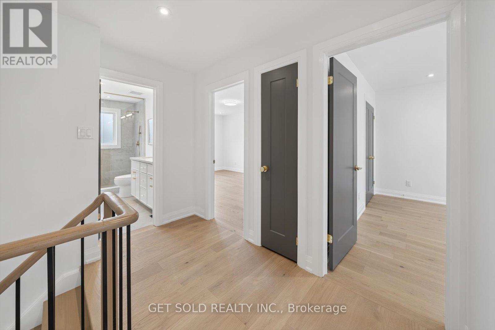 1768 Sherwood Forrest Circle, Mississauga, Ontario  L5K 2H6 - Photo 34 - W13036578