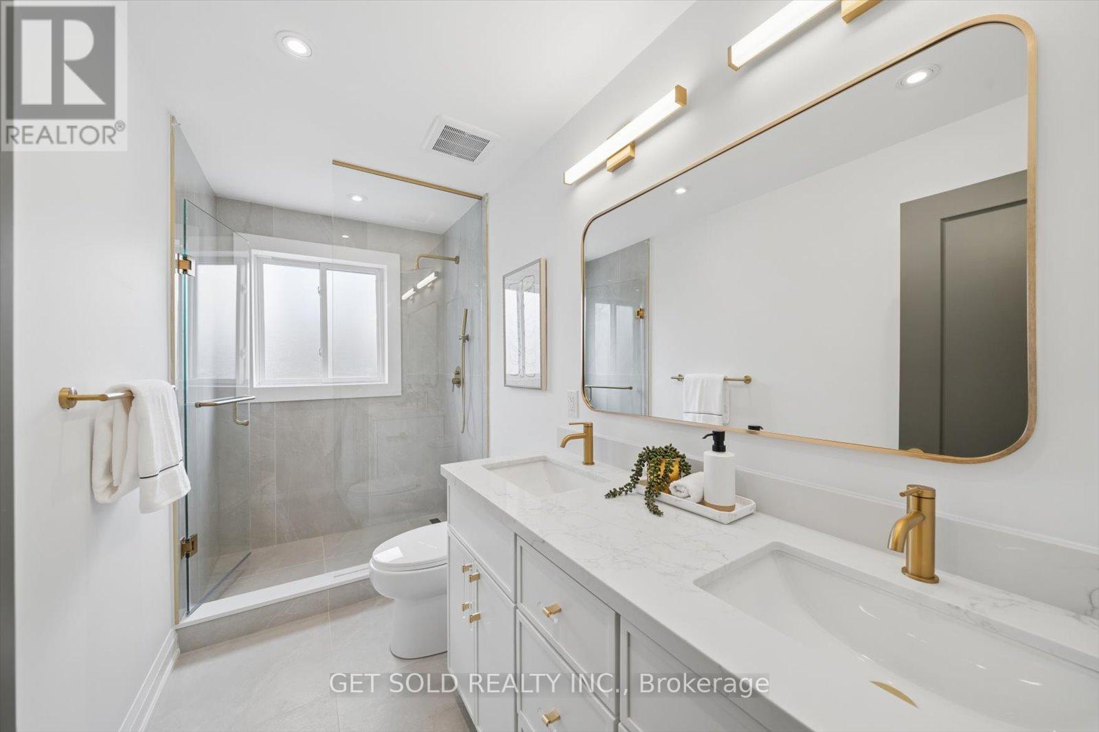 1768 Sherwood Forrest Circle, Mississauga, Ontario  L5K 2H6 - Photo 39 - W13036578