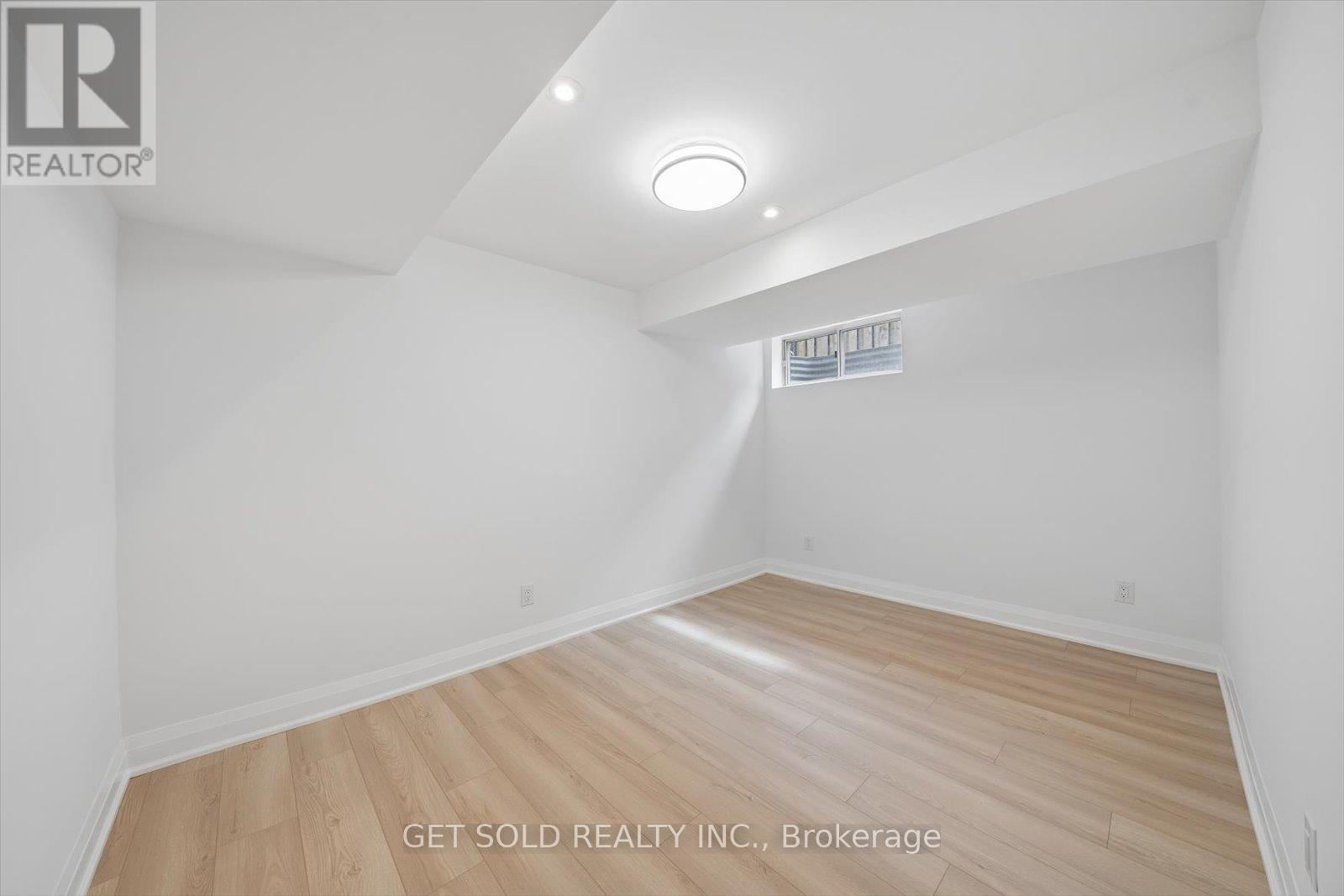 1768 Sherwood Forrest Circle, Mississauga, Ontario  L5K 2H6 - Photo 43 - W13036578