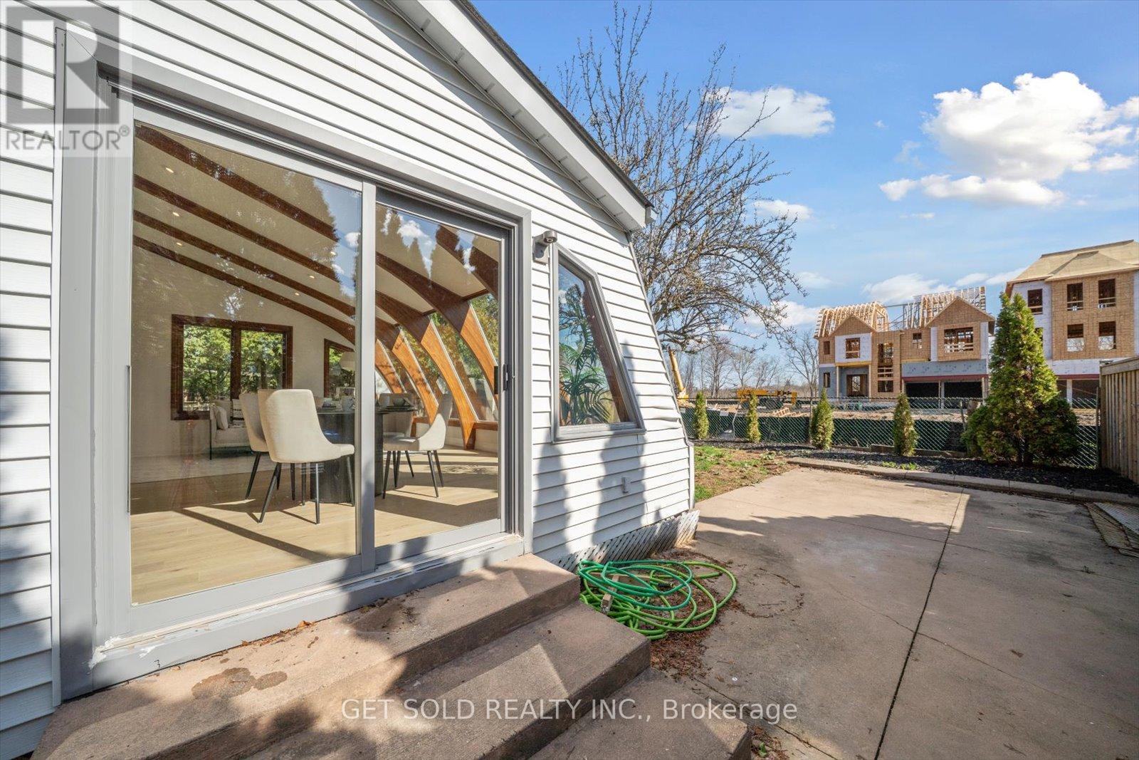 1768 Sherwood Forrest Circle, Mississauga, Ontario  L5K 2H6 - Photo 48 - W13036578