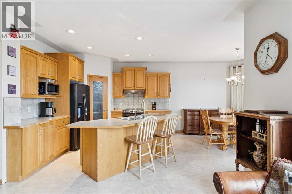 37 Cimarron Trail, Okotoks, Alberta  T1S 1V8 - Photo 16 - A2302223