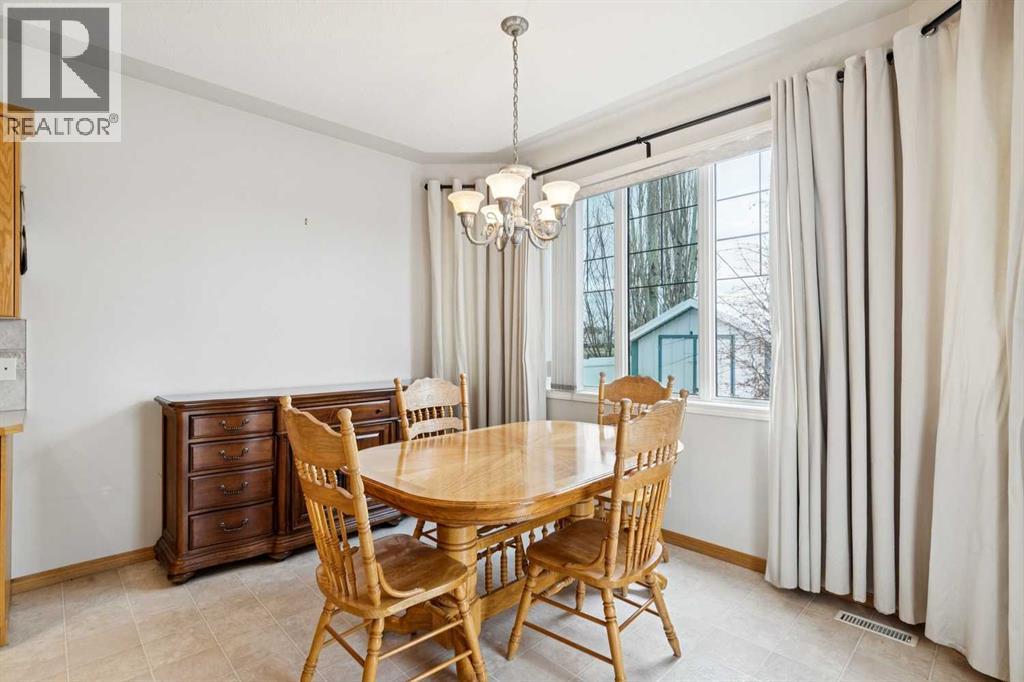 37 Cimarron Trail, Okotoks, Alberta  T1S 1V8 - Photo 21 - A2302223