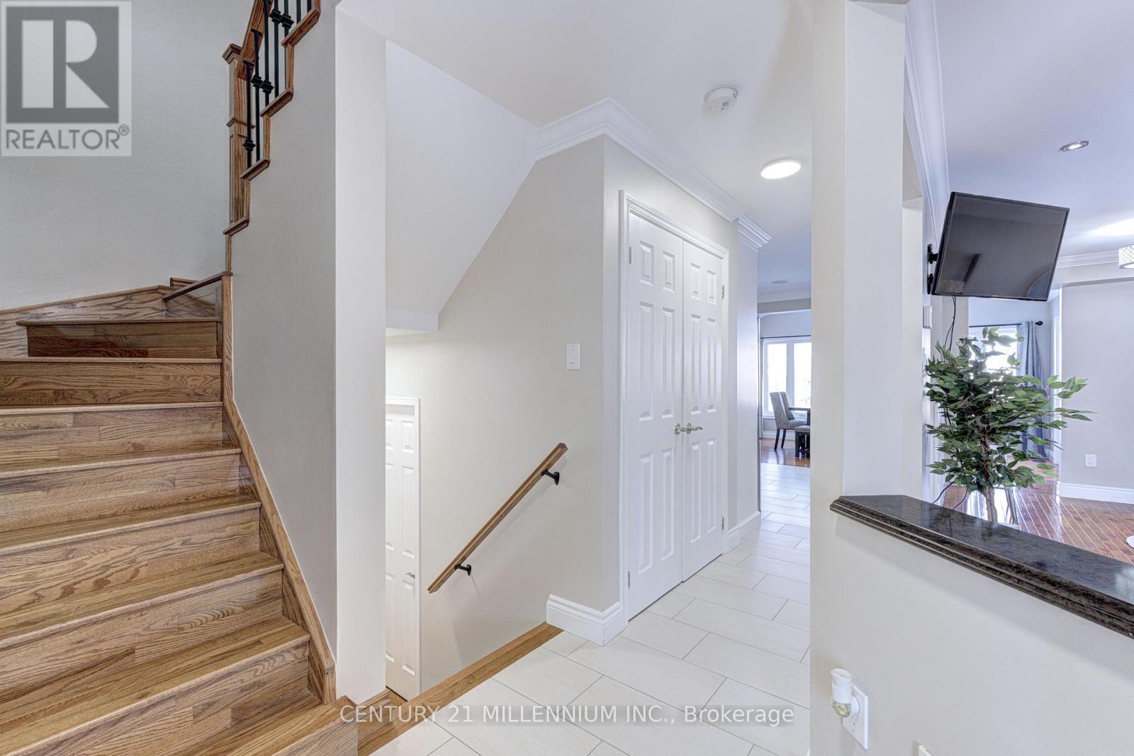 88 Eaton Street, Halton Hills, Ontario  L7G 5T2 - Photo 21 - W12739904