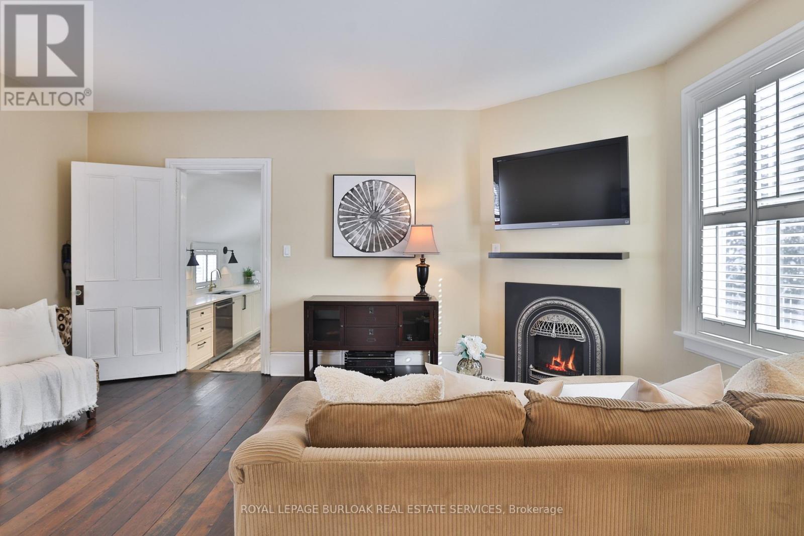 455 Nelson Avenue, Burlington, Ontario  L7S 1N3 - Photo 11 - W12828444