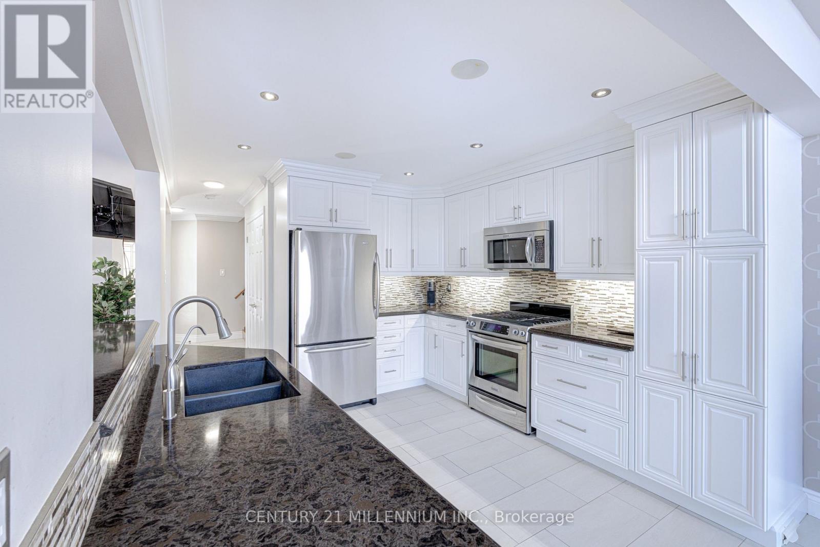 88 Eaton Street, Halton Hills, Ontario  L7G 5T2 - Photo 15 - W12739904