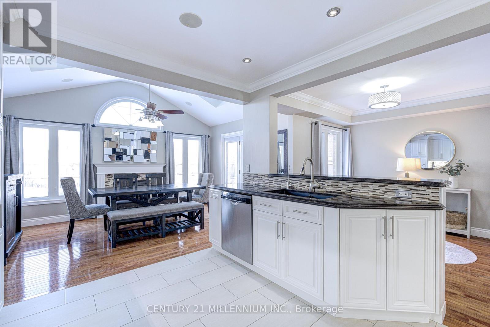 88 Eaton Street, Halton Hills, Ontario  L7G 5T2 - Photo 17 - W12739904