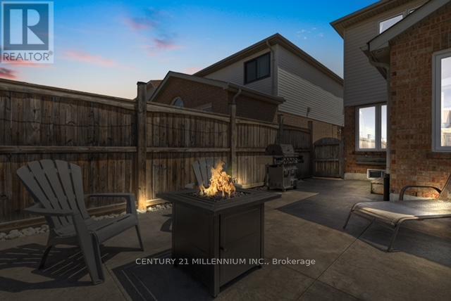 88 Eaton Street, Halton Hills, Ontario  L7G 5T2 - Photo 47 - W12739904