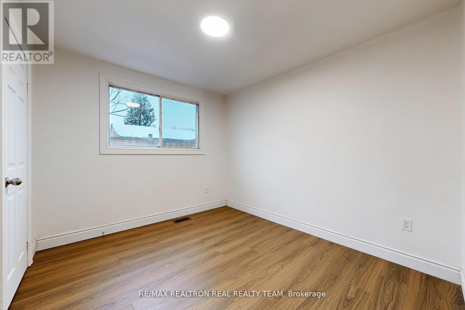 #c1 - 1129 Cannon Street E, Hamilton, Ontario  L8L 2J7 - Photo 12 - X13036498