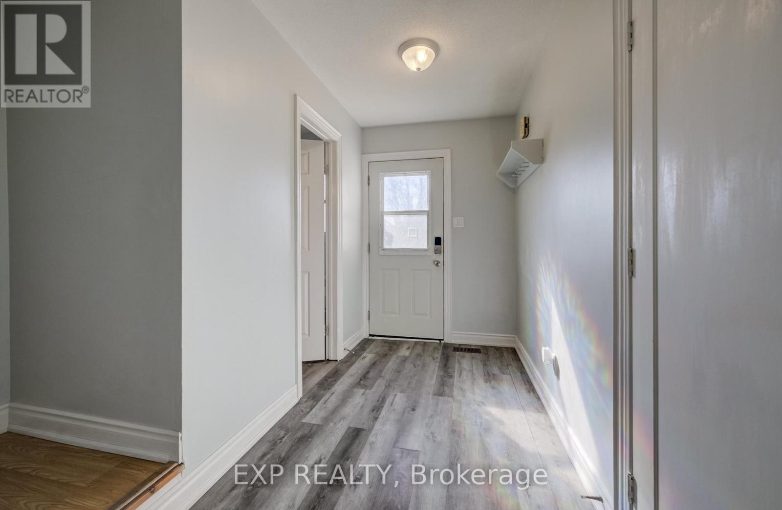 80 Heiman Street, Kitchener, Ontario  N2M 3L6 - Photo 2 - X13036522