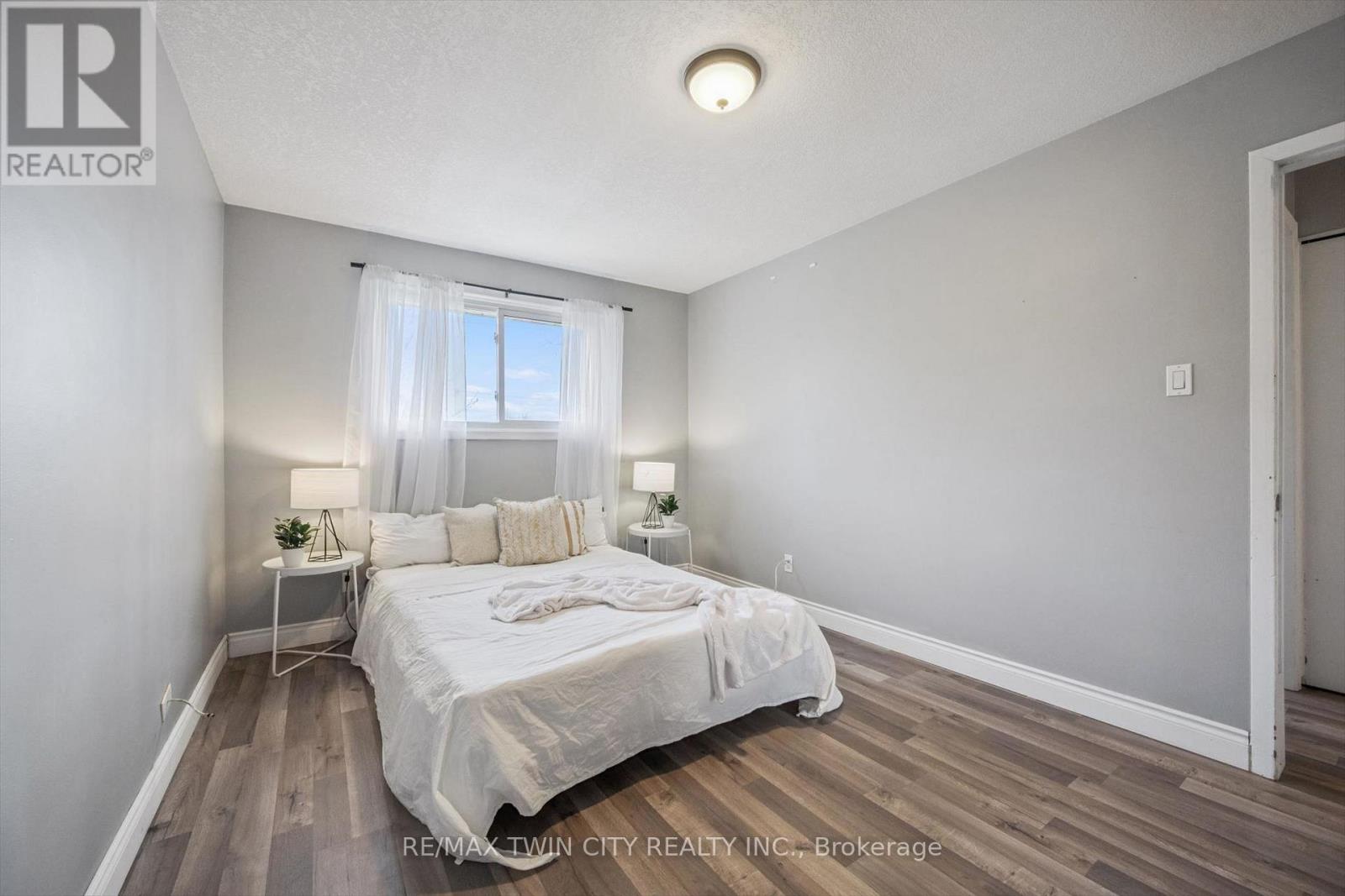 27 Vicmount Drive, Kitchener, Ontario  N2M 2A2 - Photo 16 - X13036528