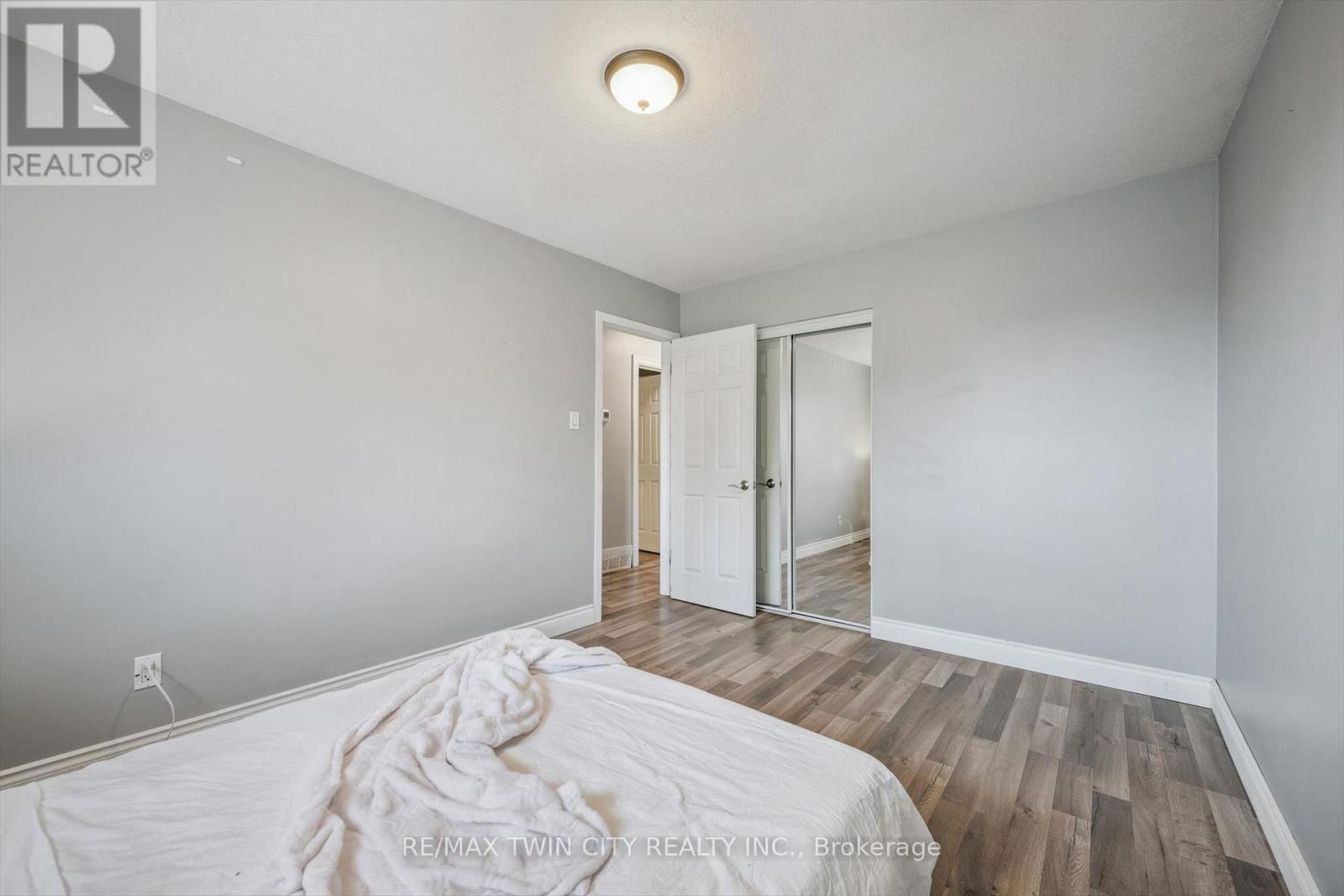 27 Vicmount Drive, Kitchener, Ontario  N2M 2A2 - Photo 17 - X13036528