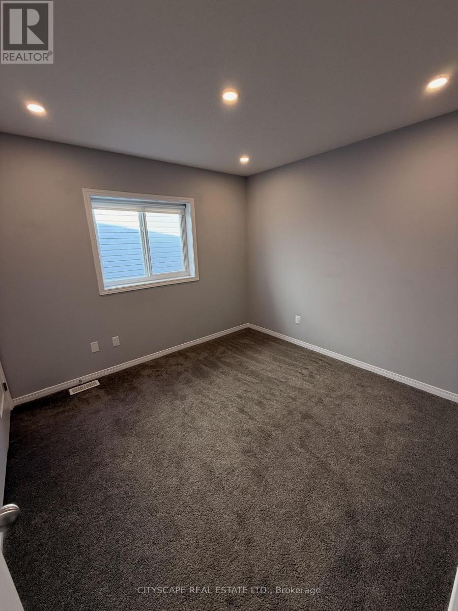 267 Buttonbush Street, Waterloo, Ontario  N2V 0B4 - Photo 11 - X13036544