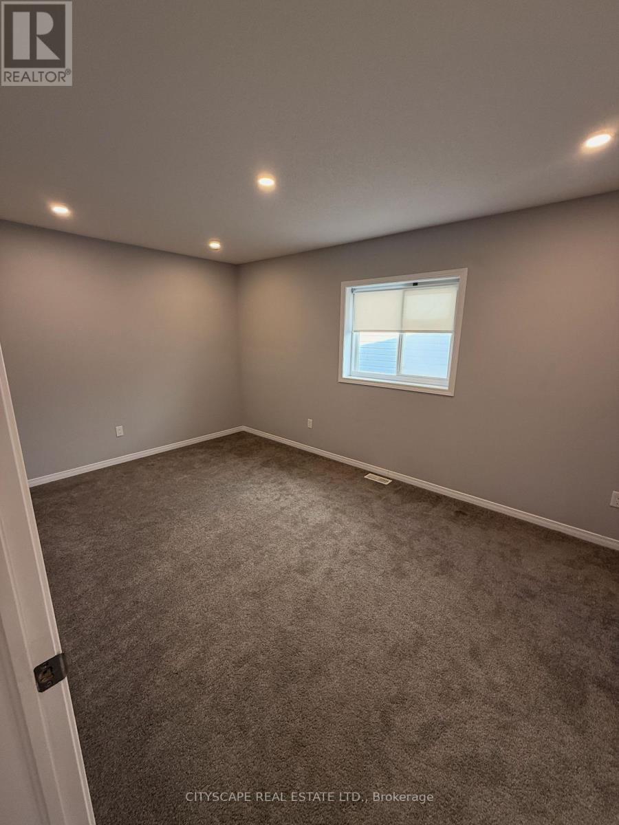 267 Buttonbush Street, Waterloo, Ontario  N2V 0B4 - Photo 12 - X13036544