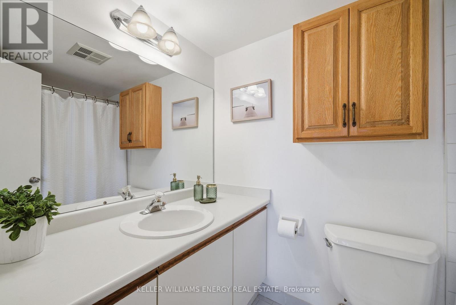 610 - 360 Watson Street W, Whitby, Ontario  L1N 9G2 - Photo 18 - E13036602