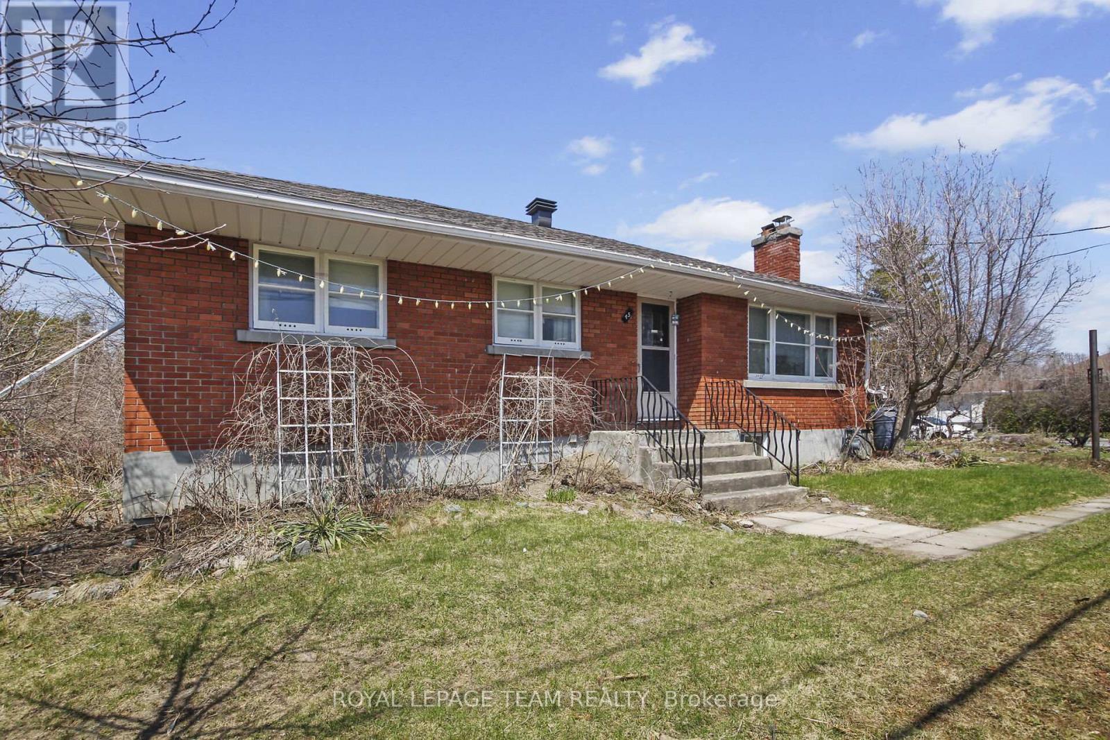 45 Capilano Drive, Ottawa, Ontario  K2E 6G5 - Photo 10 - X12924102