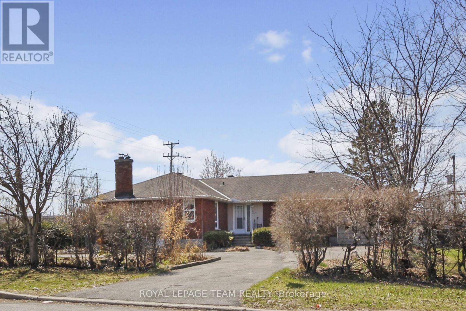 45 Capilano Drive, Ottawa, Ontario  K2E 6G5 - Photo 17 - X12924102