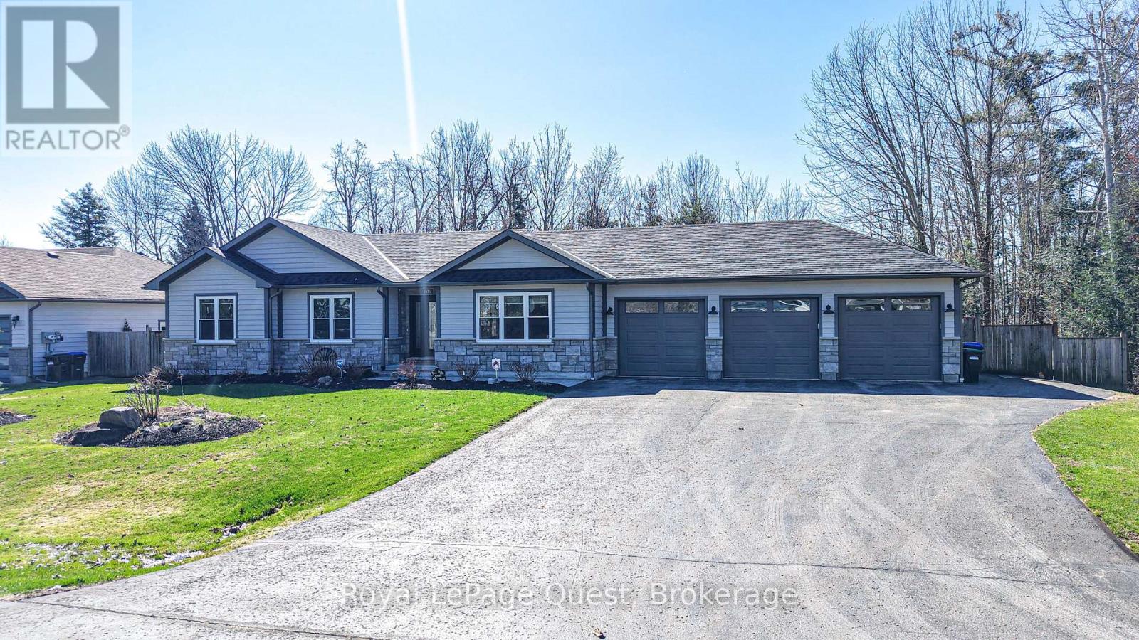 1975 CONFEDERATION DRIVE, Severn, Ontario