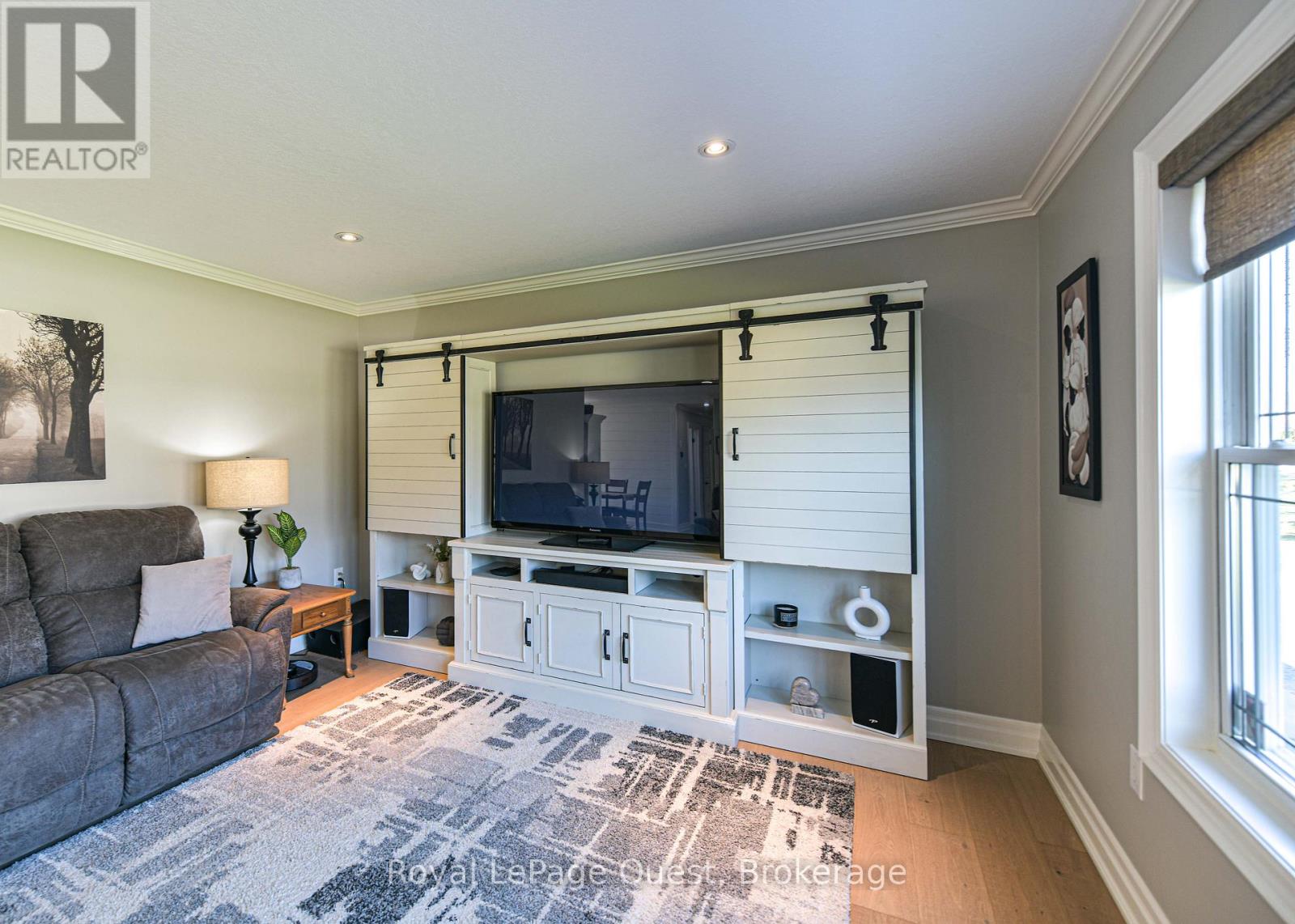 1975 Confederation Drive, Severn, Ontario  L3V 7L1 - Photo 7 - S13036704